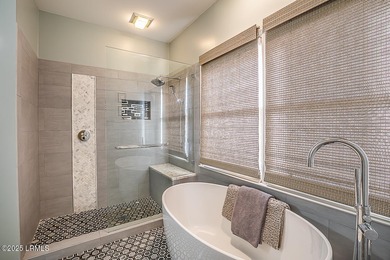 Gorgeous, move in ready home on Dataw Island is ready for it's on Dataw Island Club in South Carolina - for sale on GolfHomes.com, golf home, golf lot