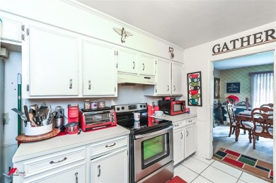 Welcome to this charming 3-bedroom, 2-bathroom ranch-style home on Huntington Park Golf Course in Louisiana - for sale on GolfHomes.com, golf home, golf lot