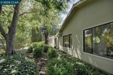 Charming 2BR/1BA level-in San Franciscan model in the heart of on Rossmoor Golf Course in California - for sale on GolfHomes.com, golf home, golf lot