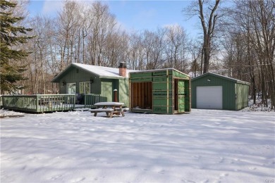 WOW!!! Everything in this beautiful well maintained home is on Pocono Farms Country Club in Pennsylvania - for sale on GolfHomes.com, golf home, golf lot