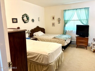 Cash Only. HOA fee includes taxes. Edgewood 1 model. Nice on Keswick Village Golf Course in New Jersey - for sale on GolfHomes.com, golf home, golf lot