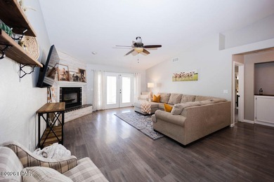 Welcome home to 2661 Diablo Drive. A true turnkey Southside gem on London Bridge Golf Course in Arizona - for sale on GolfHomes.com, golf home, golf lot