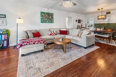 Beautifully remodeled 3-bedroom, 2.5-bath F-model condo with 1 on Palm-Aire Country Club and Resort - Palms in Florida - for sale on GolfHomes.com, golf home, golf lot