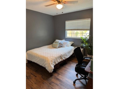 This fantastic split plan 3 bedroom, 3 bathroom Wekiva pool home on Wekiva Golf Club in Florida - for sale on GolfHomes.com, golf home, golf lot