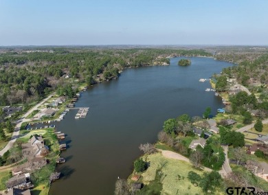 Step into this classic 4 bedroom, 2 bathroom home located in the on Hide-A-Way Lake Golf Course in Texas - for sale on GolfHomes.com, golf home, golf lot