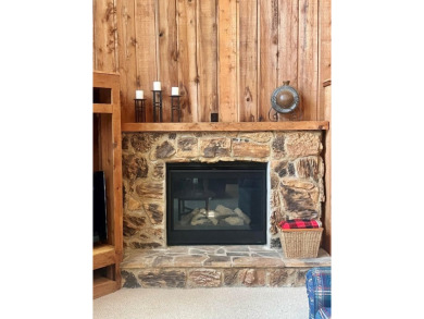 Lakeside Haven on Toledo Bend Escape to this charming 1 story on Pendleton Harbor in Texas - for sale on GolfHomes.com, golf home, golf lot