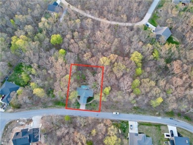 Nestled in the desirable Bella Vista community, this charming 2 on Bella Vista - Metfield Golf Complex and Country Club in Arkansas - for sale on GolfHomes.com, golf home, golf lot