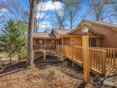 Stunning 2 bedroom/2 bathroom condo overlooking the golf course! on Rumbling Bald Resort on Lake Lure in North Carolina - for sale on GolfHomes.com, golf home, golf lot