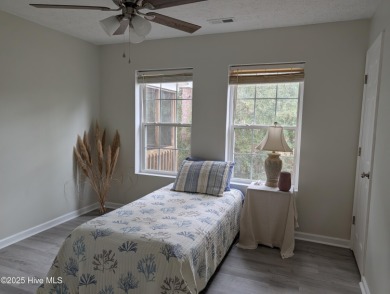 Great Location! Lovely, maintained, updated, unique1780 sqft on The Lakes Country Club in North Carolina - for sale on GolfHomes.com, golf home, golf lot