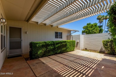 Fantastic opportunity in the desirable Palm Grand community of on Sun City-Willow Creek / Willow Brook  in Arizona - for sale on GolfHomes.com, golf home, golf lot