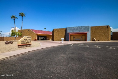 Fantastic opportunity in the desirable Palm Grand community of on Sun City-Willow Creek / Willow Brook  in Arizona - for sale on GolfHomes.com, golf home, golf lot