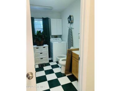 Great Location! Lovely, maintained, updated, unique1780 sqft on The Lakes Country Club in North Carolina - for sale on GolfHomes.com, golf home, golf lot