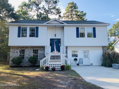 Great Location! Lovely, maintained, updated, unique1780 sqft on The Lakes Country Club in North Carolina - for sale on GolfHomes.com, golf home, golf lot
