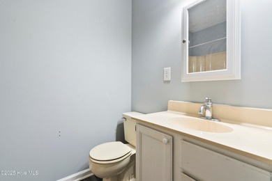 This 2nd floor 2 bedroom/2 bath condo unit in the highly on Brierwood Golf Club in North Carolina - for sale on GolfHomes.com, golf home, golf lot