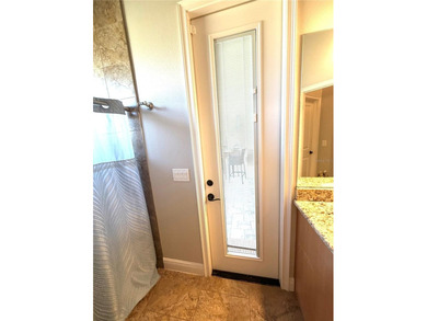 Beautiful POOL home on the Debary Golf and Country Clubs 14th on DeBary Golf and Country Club in Florida - for sale on GolfHomes.com, golf home, golf lot