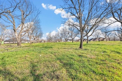 Rare Opportunity in Pecan Plantation's Orchards!

Don't miss on Nutcracker Golf Club in Texas - for sale on GolfHomes.com, golf home, golf lot