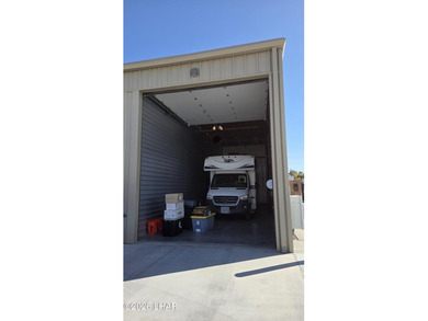 Stop by GolfView Garages, next to The Refuge Golf Club's north on The Refuge Golf and Country Club in Arizona - for sale on GolfHomes.com, golf home, golf lot