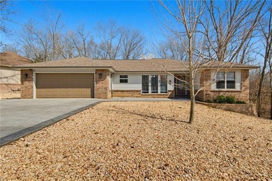 Private end-of-street setting just steps from Bella Vista's on Bella Vista - Metfield Golf Complex and Country Club in Arkansas - for sale on GolfHomes.com, golf home, golf lot