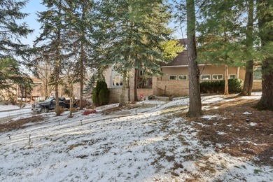 An extraordinary and custom-designed estate nestled on a private on Old Oak Country Club in Illinois - for sale on GolfHomes.com, golf home, golf lot