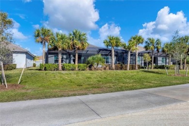 RARELY AVAILABLE SUMMERVILLE! GOLF MEMBERSHIP INCLUDED! *GOLF on Heritage Landing Golf  in Florida - for sale on GolfHomes.com, golf home, golf lot