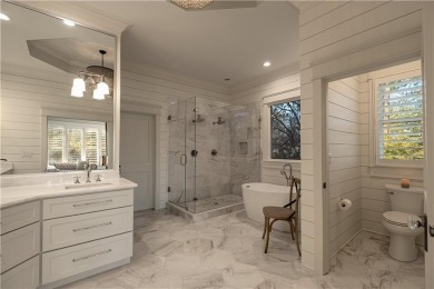 Luxury Living in Chestatee Lake  Golf Community
5 Bedrooms | 4.5 on Chestatee Golf Club in Georgia - for sale on GolfHomes.com, golf home, golf lot