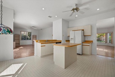 LAKEVIEW! NEW ROOF 2021! EXTERIOR AND INTERIOR PAINT 2025! NEW on Stoneybrook Golf and Country Club of Sarasota in Florida - for sale on GolfHomes.com, golf home, golf lot