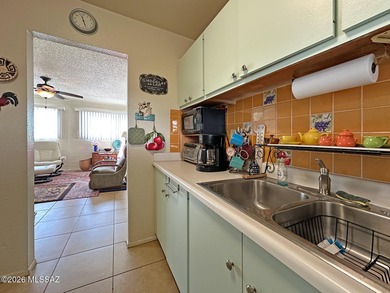 Beautifully updated downstairs unit in Central Tucson featuring on Randolph Park Golf Courses in Arizona - for sale on GolfHomes.com, golf home, golf lot