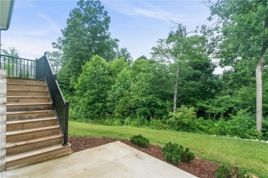 Like-new home in the highly sought after Meadowlands Golf Course on Meadowlands Golf Club in North Carolina - for sale on GolfHomes.com, golf home, golf lot