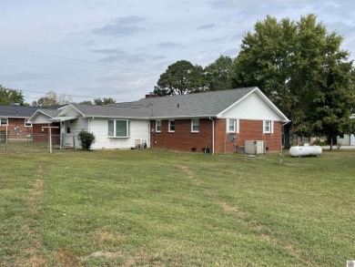 Looking for a home with a level yard and fenced for your pets? on  in Kentucky - for sale on GolfHomes.com, golf home, golf lot