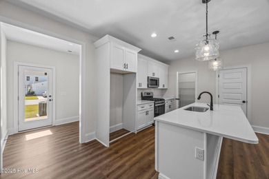 Holiday Special! Choose either a FREE golf cart or a Move-In on Carolina Colours Golf Club in North Carolina - for sale on GolfHomes.com, golf home, golf lot