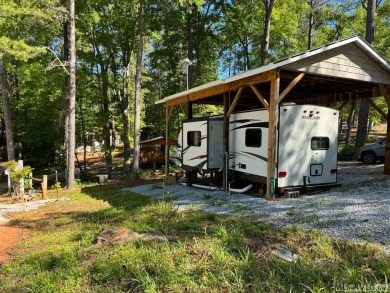 2018 Mallard by Heartland 29' camper on a nice level lot with on River Ridge Golf Club in Virginia - for sale on GolfHomes.com, golf home, golf lot