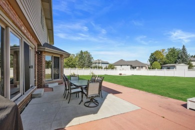 First time on the market for this Brookside Glen GEM! Original on Graystone Golf Links in Illinois - for sale on GolfHomes.com, golf home, golf lot