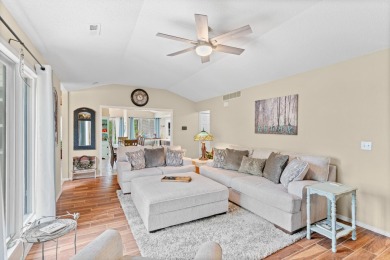 Looking for a fully updated Table Rock Lake WINTER lake view on Kimberling City Golf Club in Missouri - for sale on GolfHomes.com, golf home, golf lot