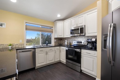 MLS# 283937. **Charming Home with Golf Course Views!** Discover on Horn Rapids Golf Club in Washington - for sale on GolfHomes.com, golf home, golf lot