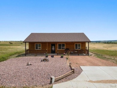 This charming 3-bed, 2-bath ranch offers modern finishes, a on Hollydot Golf Course in Colorado - for sale on GolfHomes.com, golf home, golf lot