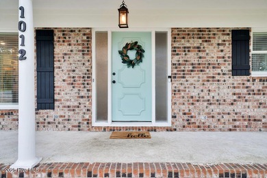 Welcome to 1012 E Moore St., a beautifully renovated ranch-style on The Lakes Country Club in North Carolina - for sale on GolfHomes.com, golf home, golf lot