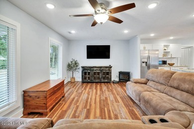 Welcome to 1012 E Moore St., a beautifully renovated ranch-style on The Lakes Country Club in North Carolina - for sale on GolfHomes.com, golf home, golf lot