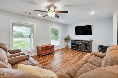 Welcome to 1012 E Moore St., a beautifully renovated ranch-style on The Lakes Country Club in North Carolina - for sale on GolfHomes.com, golf home, golf lot