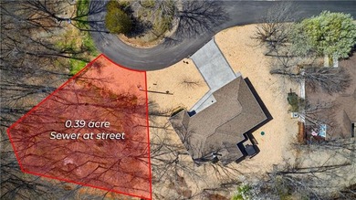 Rare Bella Vista sewer lot! .39-acre homesite located at the end on Bella Vista - Metfield Golf Complex and Country Club in Arkansas - for sale on GolfHomes.com, golf home, golf lot