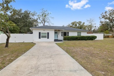 Welcome to this beautifully maintained 3-bedroom, 2-bathroom on Babe Zaharias Golf Course in Florida - for sale on GolfHomes.com, golf home, golf lot