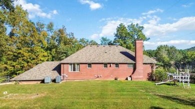 Welcome to this exceptional custom-built residence on the on Eagles Nest Country Club in Kentucky - for sale on GolfHomes.com, golf home, golf lot