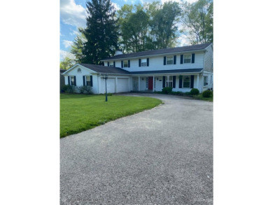 Rare 5-bedroom home located in Fairway Hills.  This jewel has on Potters Park Golf Course in Ohio - for sale on GolfHomes.com, golf home, golf lot