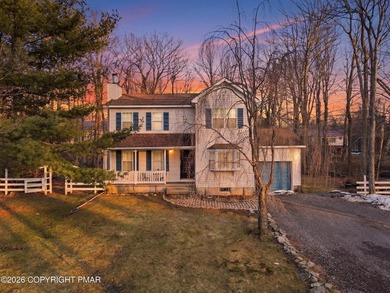 Don't miss this lovely move-in-ready 3 bedrooms, 2.5 bath home on Pocono Farms Country Club in Pennsylvania - for sale on GolfHomes.com, golf home, golf lot