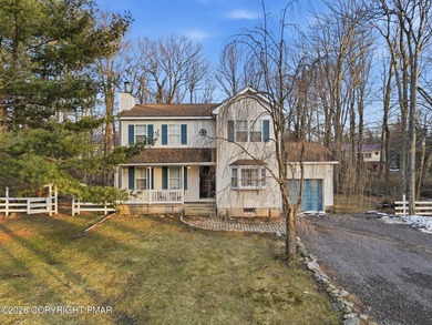 Don't miss this lovely move-in-ready 3 bedrooms, 2.5 bath home on Pocono Farms Country Club in Pennsylvania - for sale on GolfHomes.com, golf home, golf lot