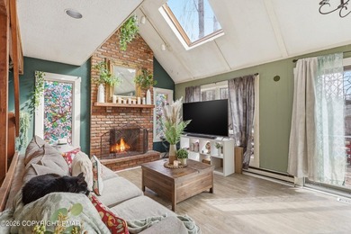 Great renovation opportunity in The Hideout! This 3-bedroom on The Hideout Golf in Pennsylvania - for sale on GolfHomes.com, golf home, golf lot