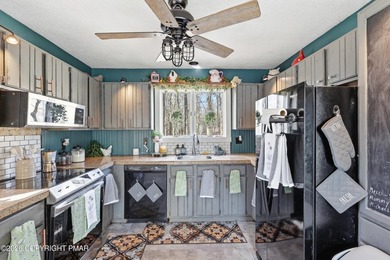 Great renovation opportunity in The Hideout! This 3-bedroom on The Hideout Golf in Pennsylvania - for sale on GolfHomes.com, golf home, golf lot