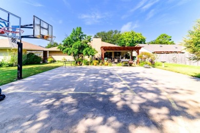 One-owner home in highly sought-after Walnut Creek Valley on Walnut Creek Country Club in Texas - for sale on GolfHomes.com, golf home, golf lot