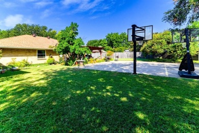 One-owner home in highly sought-after Walnut Creek Valley on Walnut Creek Country Club in Texas - for sale on GolfHomes.com, golf home, golf lot