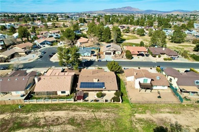 Charming 2 bedroom, 2 bathroom home located in a quiet on  in California - for sale on GolfHomes.com, golf home, golf lot