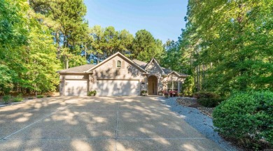 Move in ready well-maintained home located in the Isabella Golf on Isabella Golf Course  in Arkansas - for sale on GolfHomes.com, golf home, golf lot